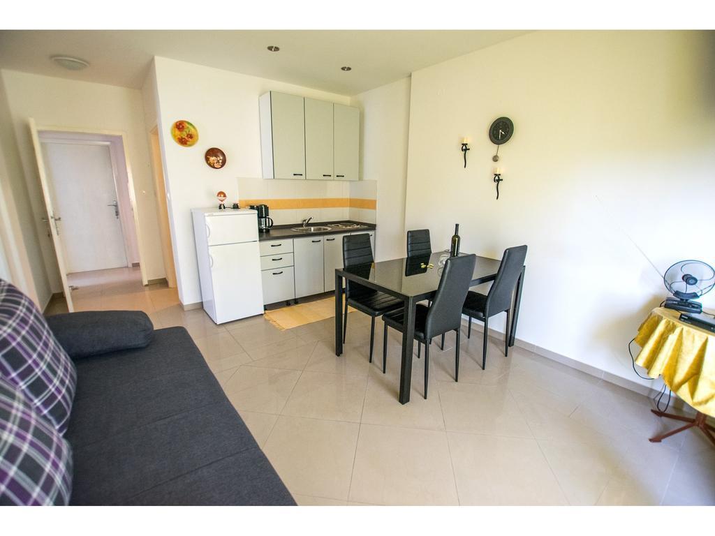 Apartments Troselj Starigrad Paklenica Luaran gambar