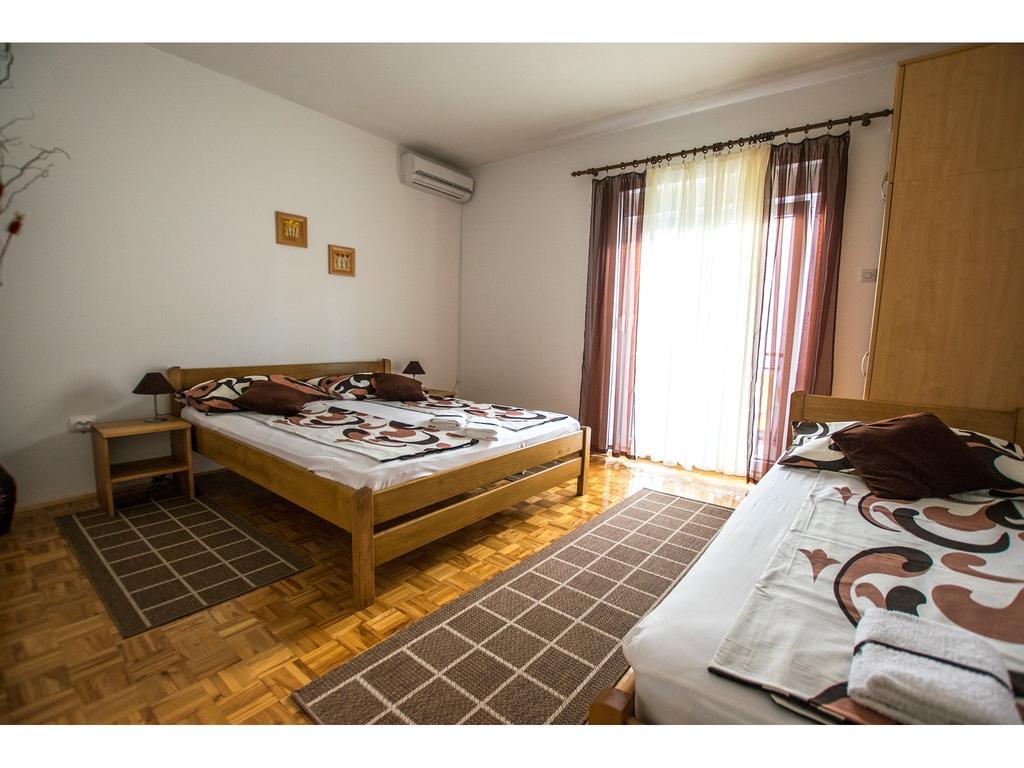 Apartments Troselj Starigrad Paklenica Luaran gambar